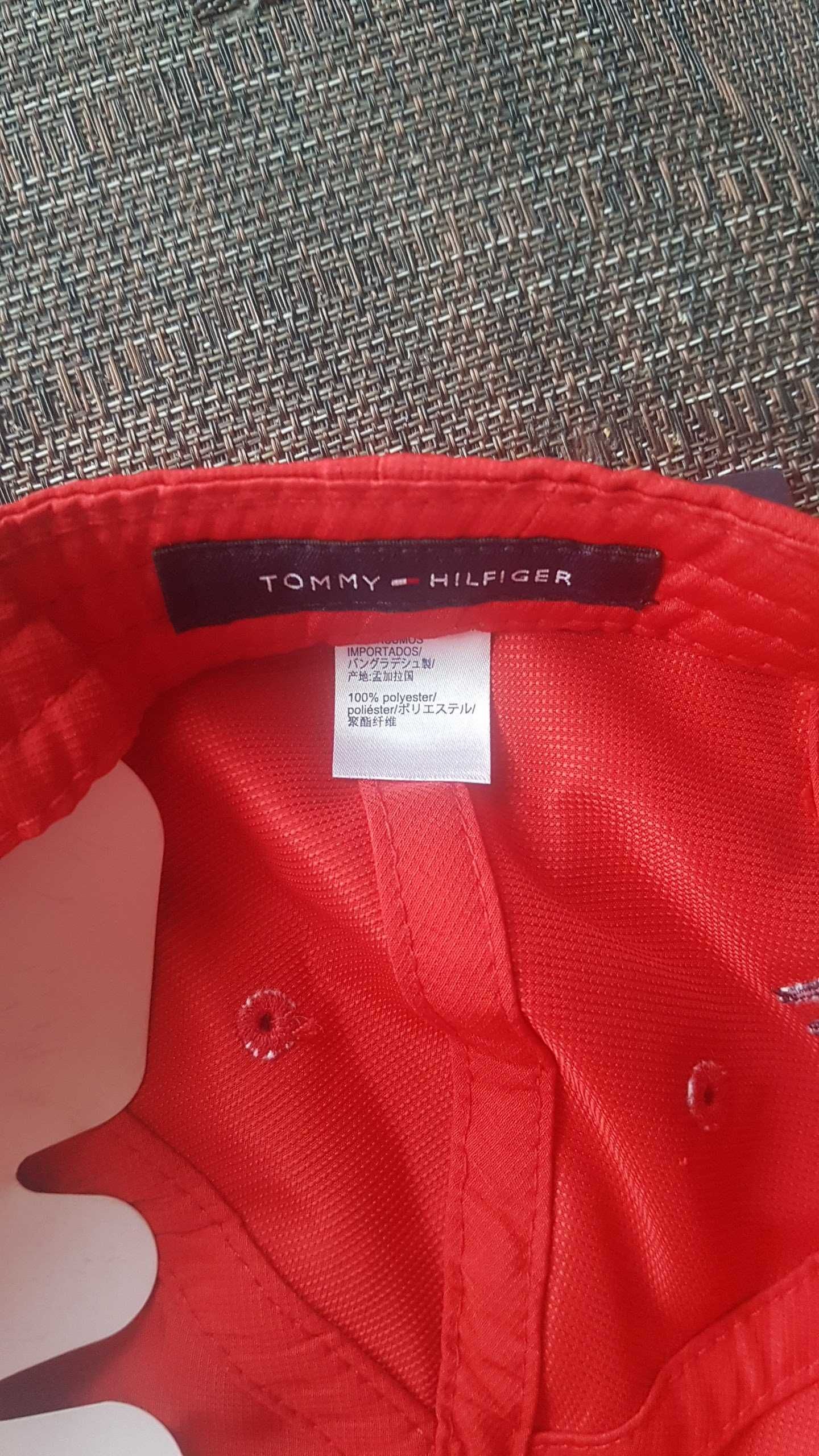 Шапка на бранда Tommy Hilfiger.., Нова.., 100% оригинал..!