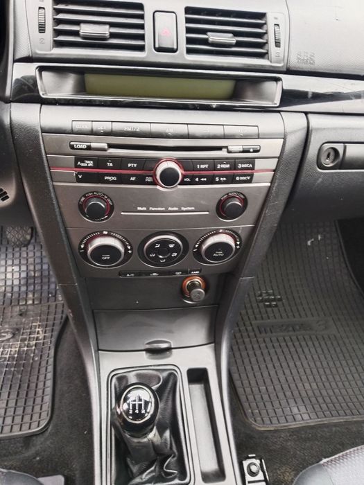 Мазда 3  1.6 HD  109 hp