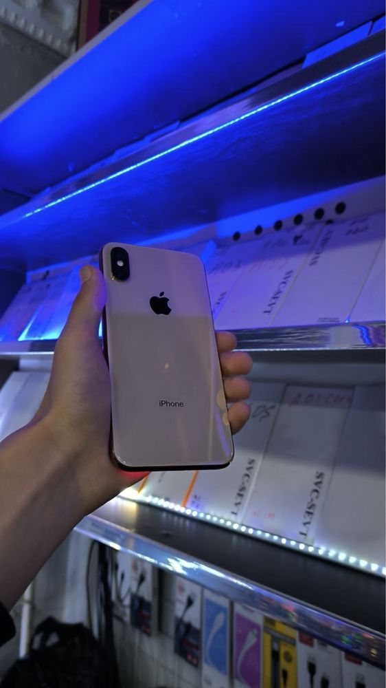 Iphone X,S  gold