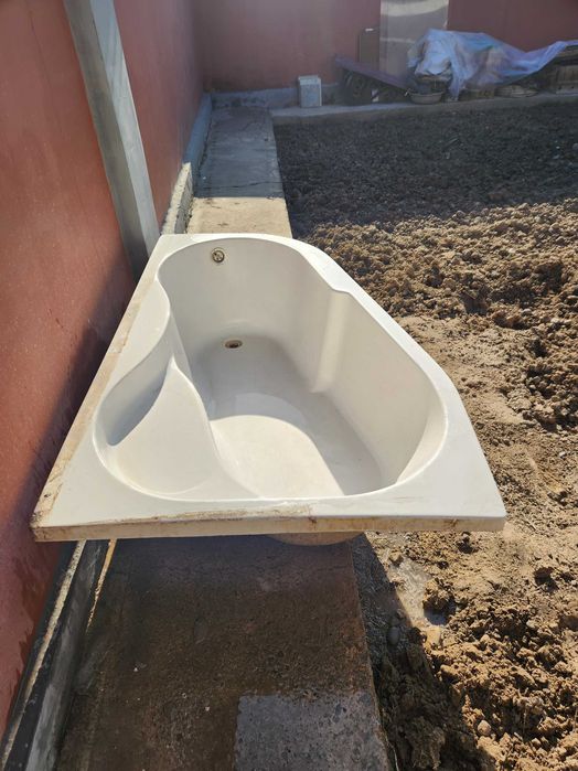 Продаётся б/у ванна