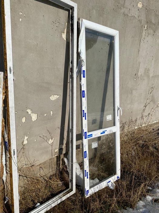 Дверь пластиковая