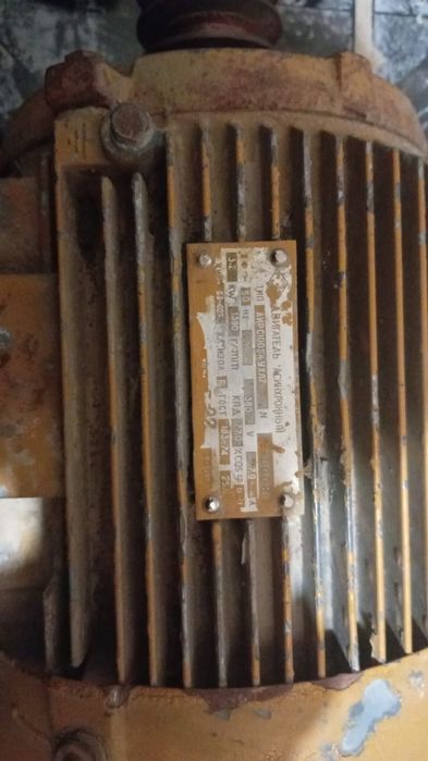 Продаеться б/у двигатель