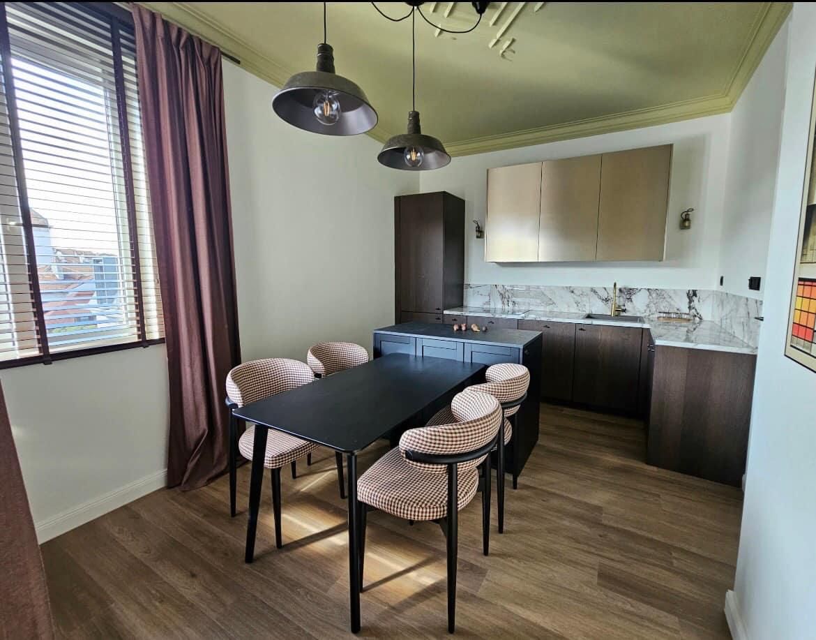 Дава се под наем Четиристаен апартамент в София, Център - 80 кв.м за 1200 € - Снимка #5