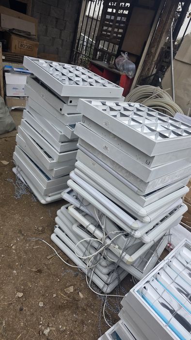 Продам светилник