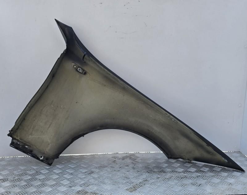 Aripa fata stanga BMW Seria 1 E81, E87