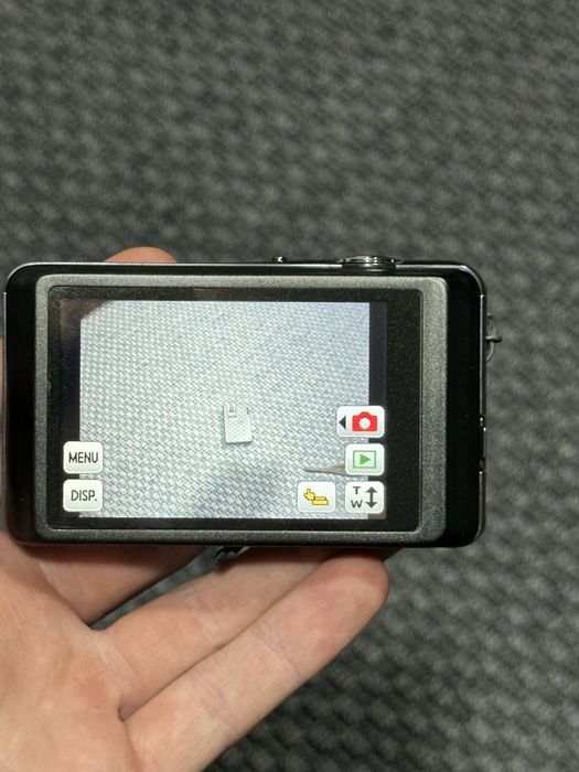 Panasonic Lumix DMC-FH7 16MP