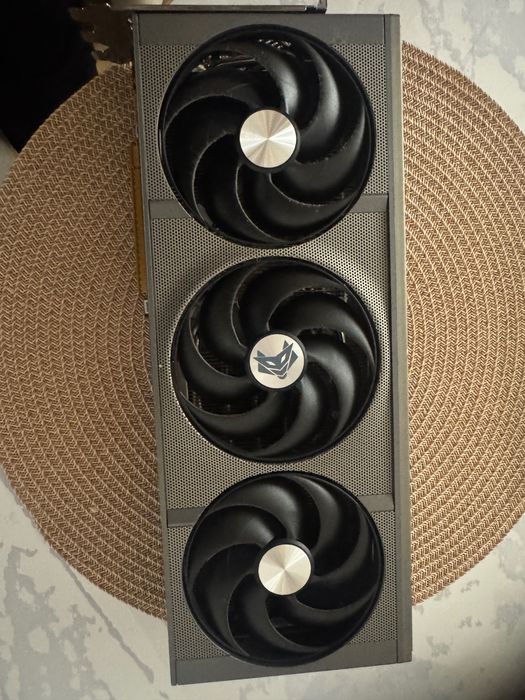 Rx 9070 xt sapphire nitro+