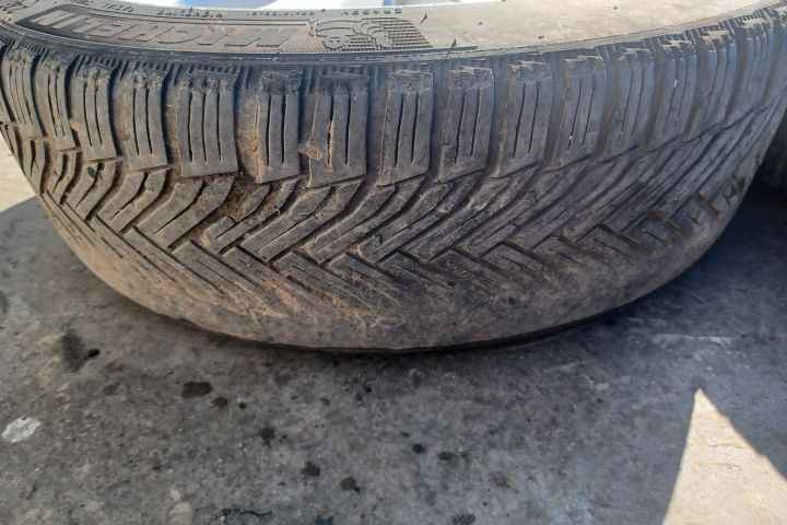 Jante aliaj cu anvelope 17 - set 225/45 R17 BMW Seria 3 E90 [2004 - 2