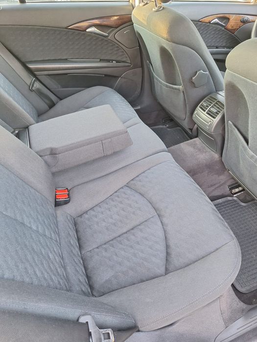 Mercedes E-class W211