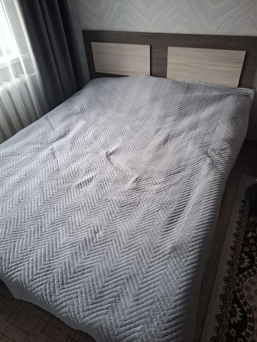 Продам двухспальнюю кровать