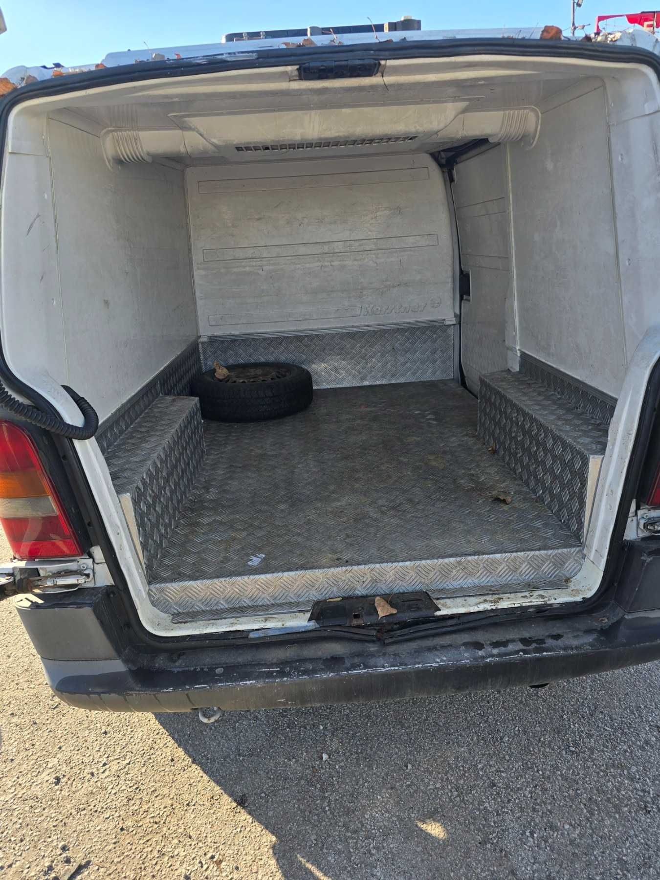**САМО НА ЧАСТИ*** Mercedes Vito W638 2.2CDI, ХЛАДИЛЕН