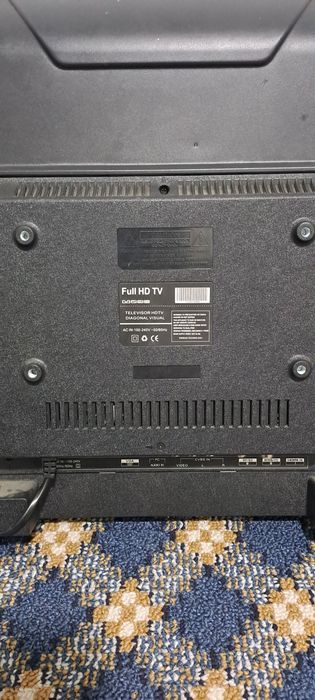 Srochni Samsung 32 tali televizor sotiladi. smart emas