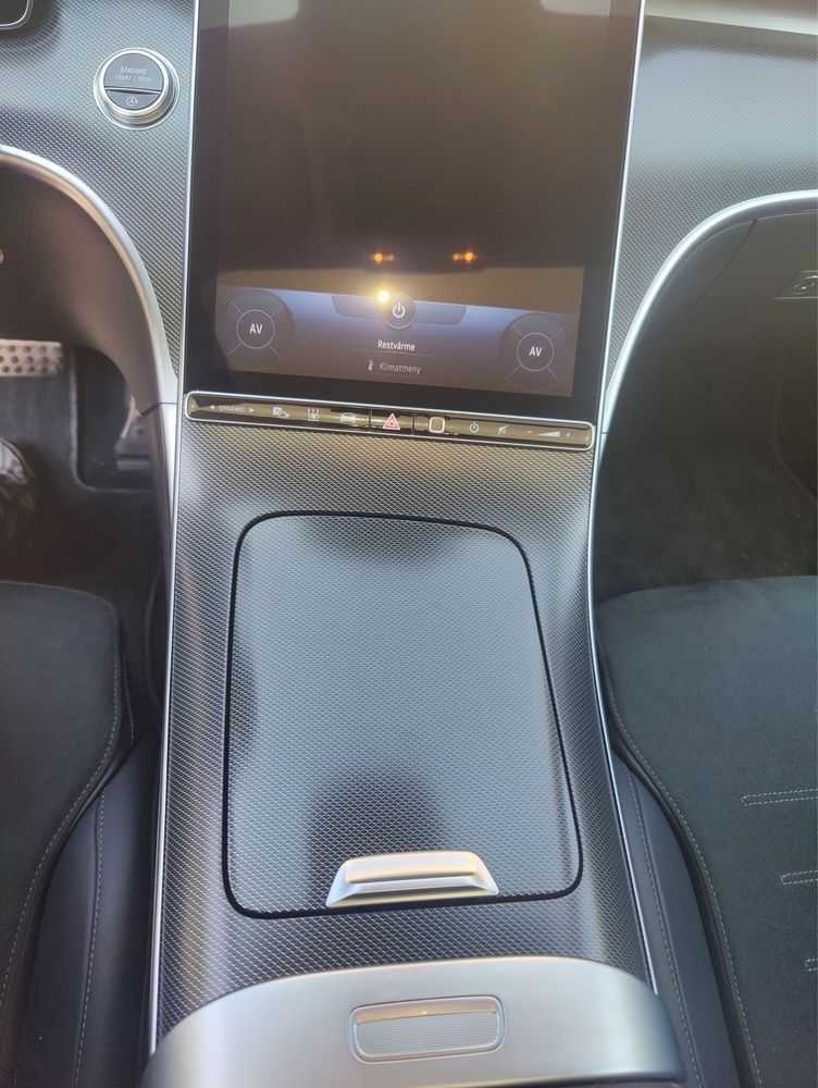 Mercedes w206  конзола