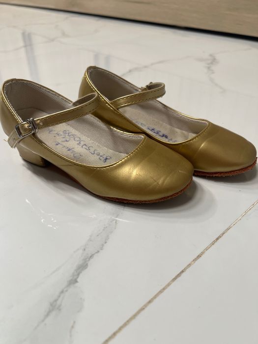 туфли для танцев 28 размер, и 31 размер