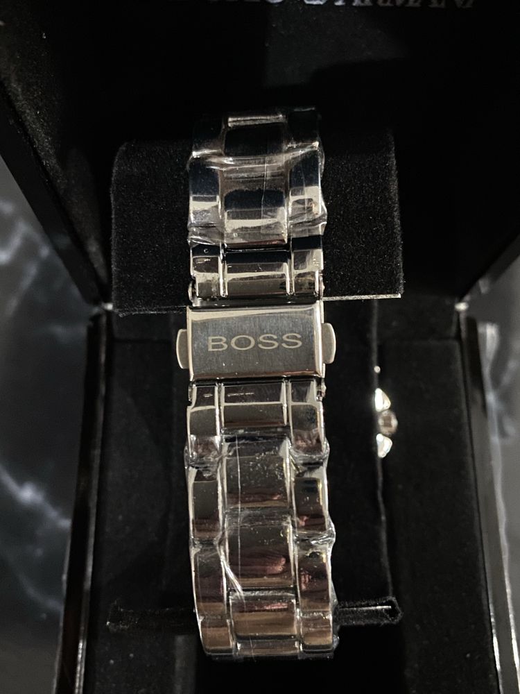 Оригинален мъжки часовник Hugo Boss – чисто нов