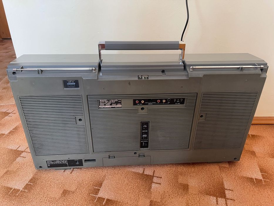 Sharp GF 777 като Нов