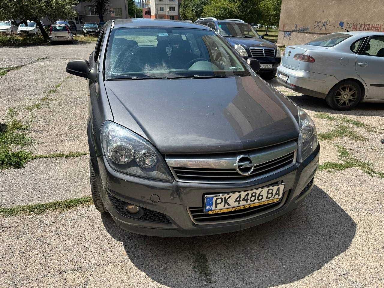 Opel Astra 1.6 бензин