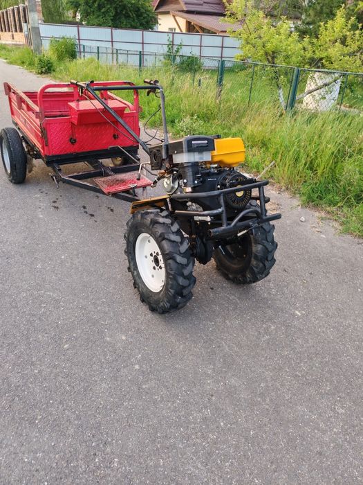 Vând  motocultor schimb