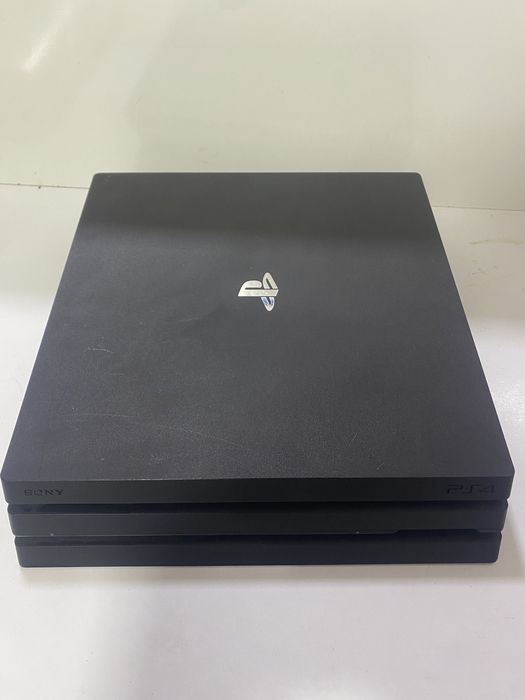 Playstation 4 pro 1 tb