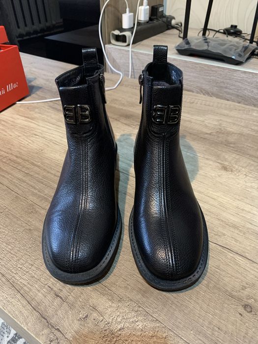 Продаются новые кожаные демисезонные ботинки.