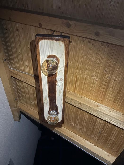 La vanzare lustre lemn