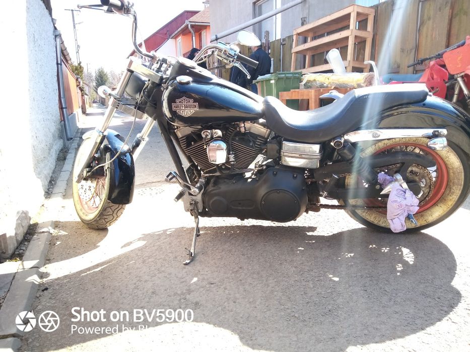Motocicleta Harley Davidson Street Bob Custom 2006