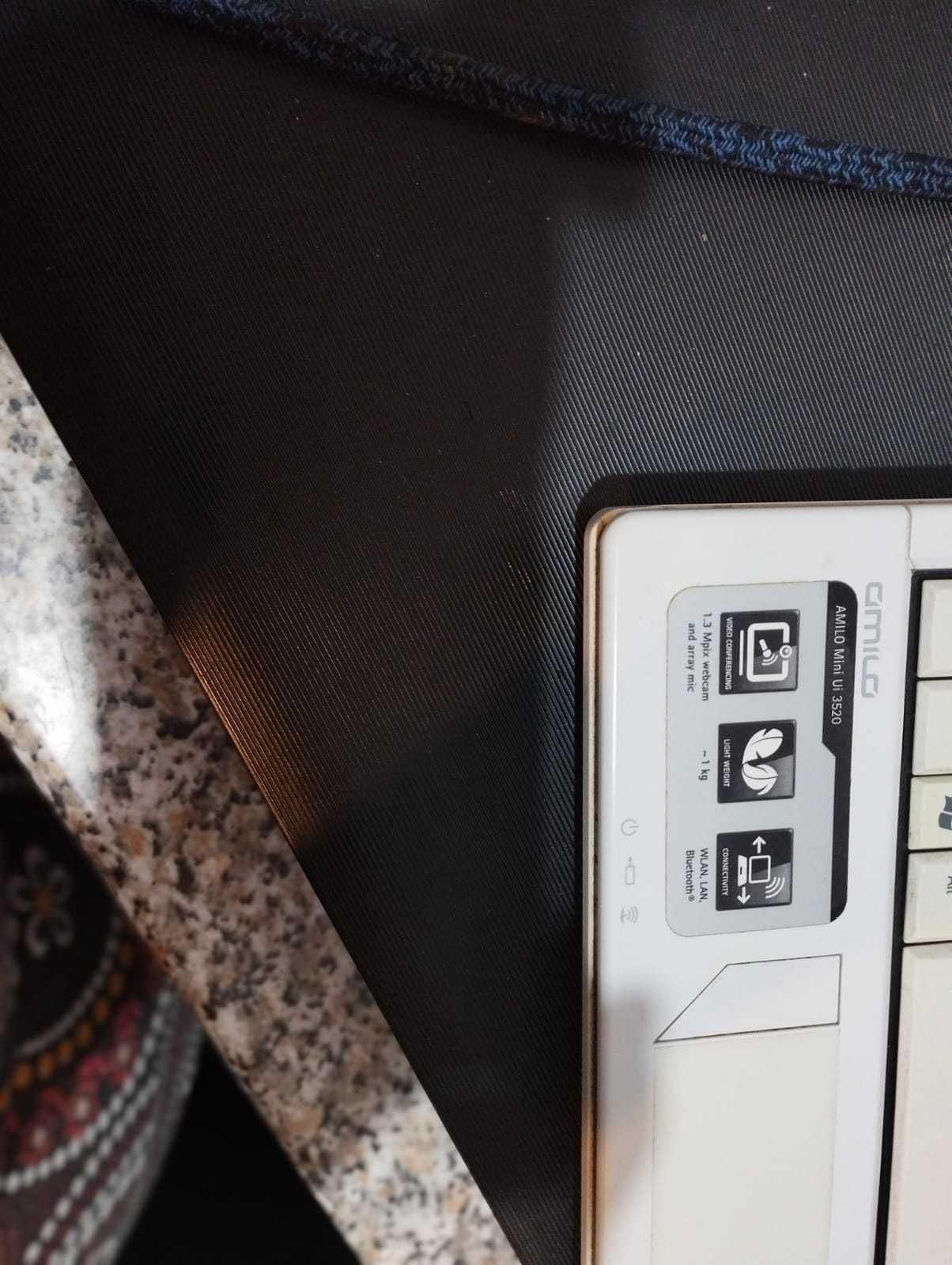 Laptop Futzhitsu Siemens AMILO