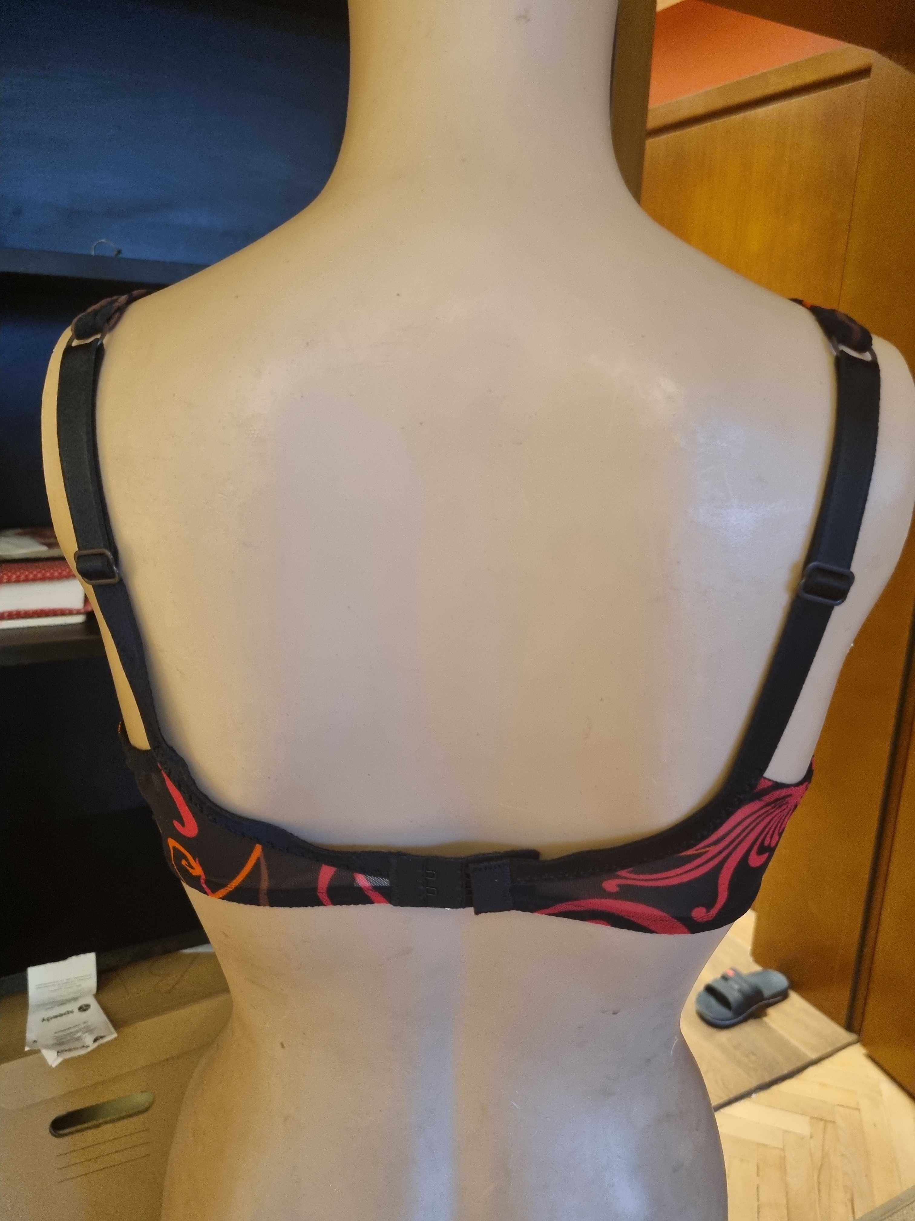 Сутиени Simone Perele 75D, нови с етикет