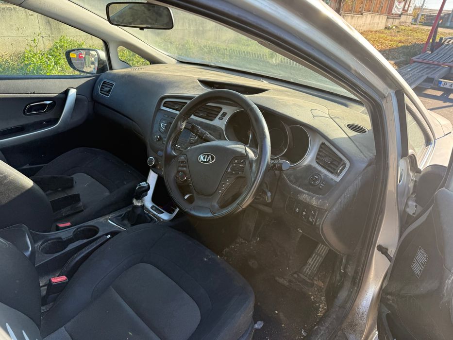 На части Kia Ceed 1.6 crdi 2013