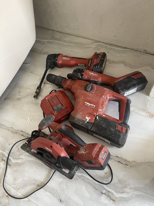 Set hilti scule santier pe acumulator funtiona toate se pot testa