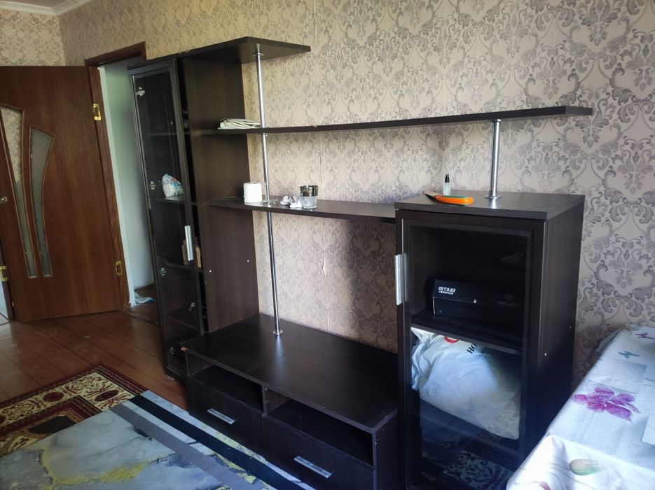 Продаю стенку для зала.