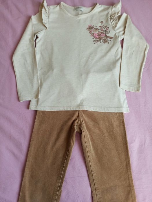 Детски ластични дънки и джинси с блузки