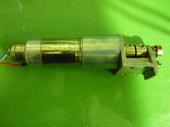 Escape Motor cu reductor