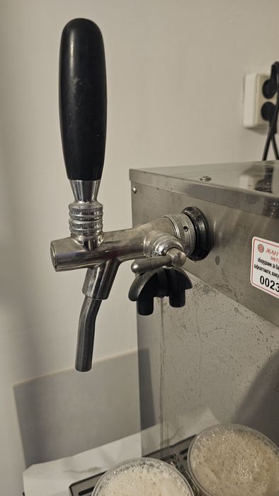 Машина за наливна бира