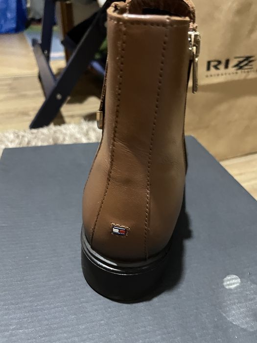 NOI - Botine Tommy Hilfiger din  piele marimea 37