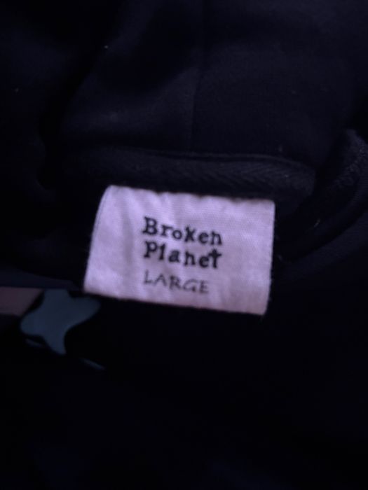 [PREȚ NEGOCIABIL] Hanorac Broken Planet l/L marimea L