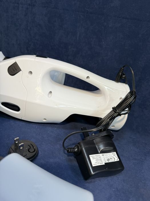 Уред за почистване на прозорци Amazon