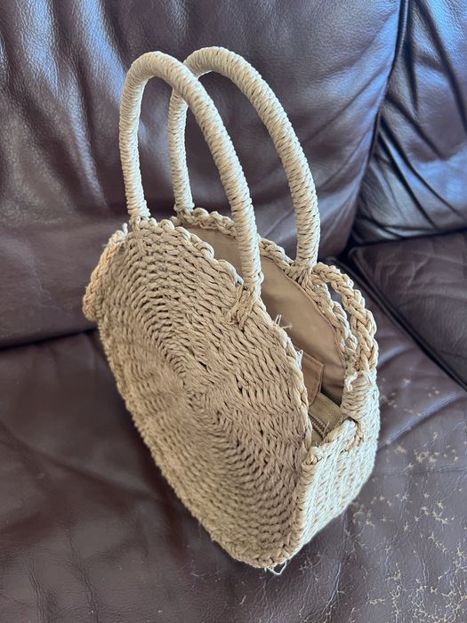 Плетена кръгла чанта Hailys