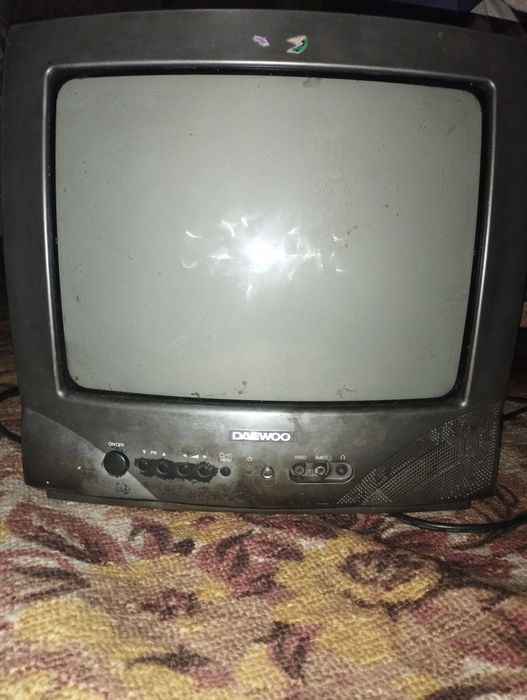 Продам телевизор