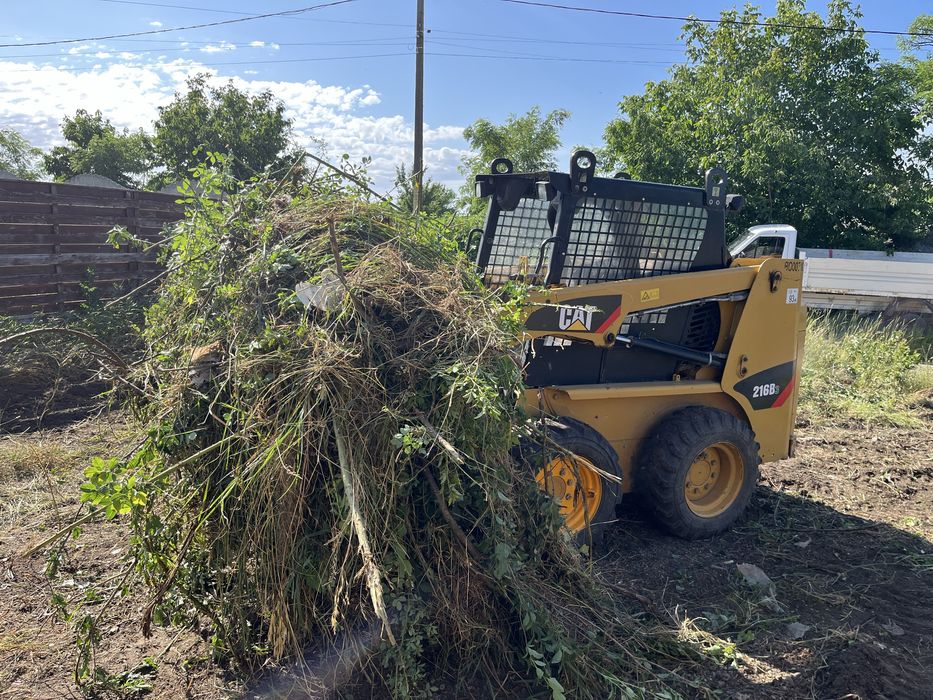 Inchiriez buldoexcavator