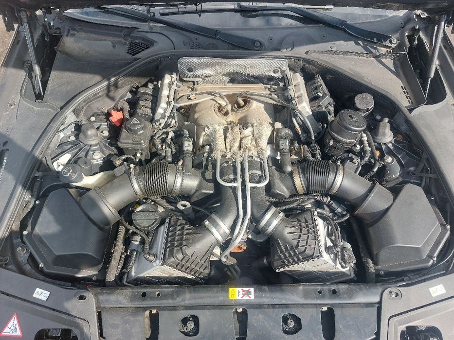Бмв м5 ф10 bmw m5 f10 двигател S63
