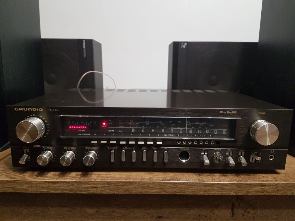 Amplituner Grundig R1000