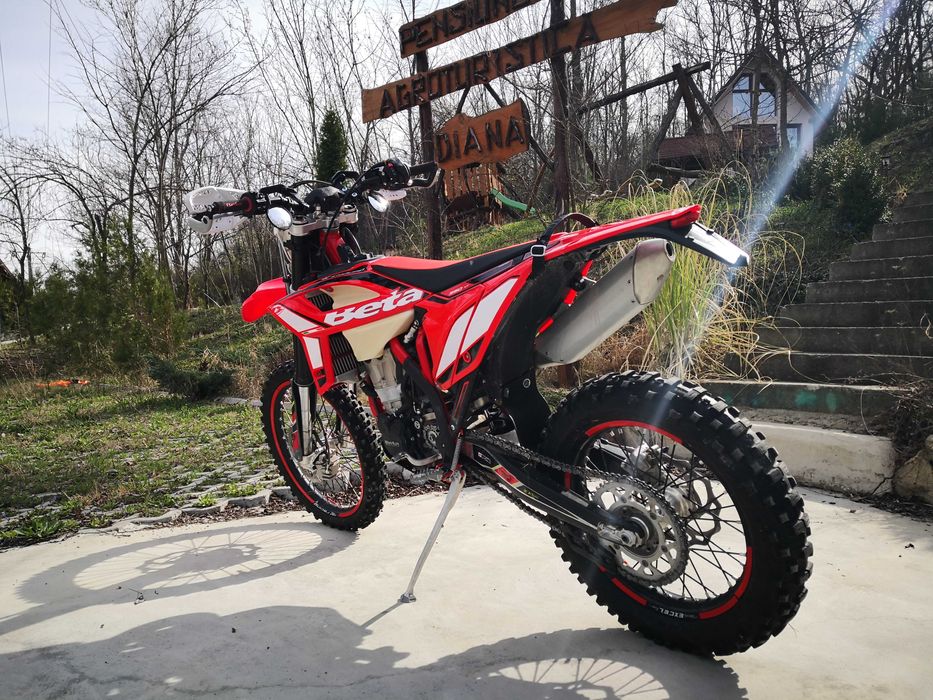 De vanzare BETA Racing Enduro 4T (nu KTM, Yamaha, Husqvarna)