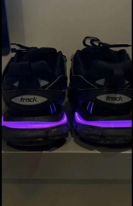 Adidași Balenciaga track premium full box cu led!