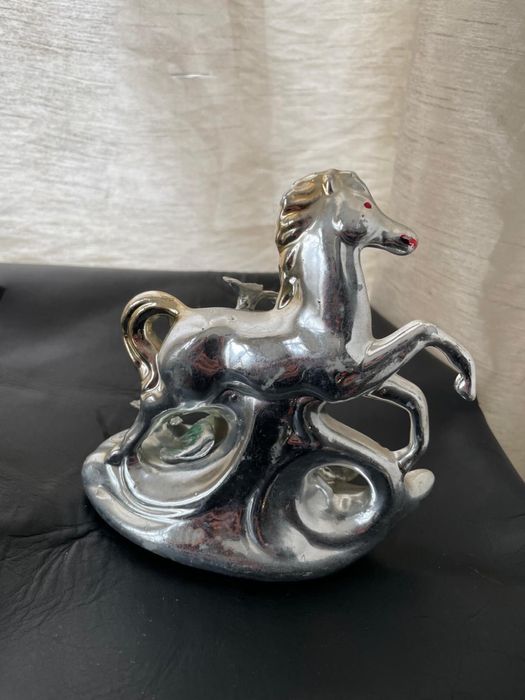 Statuieta cal placata cu argint,model deosebit !