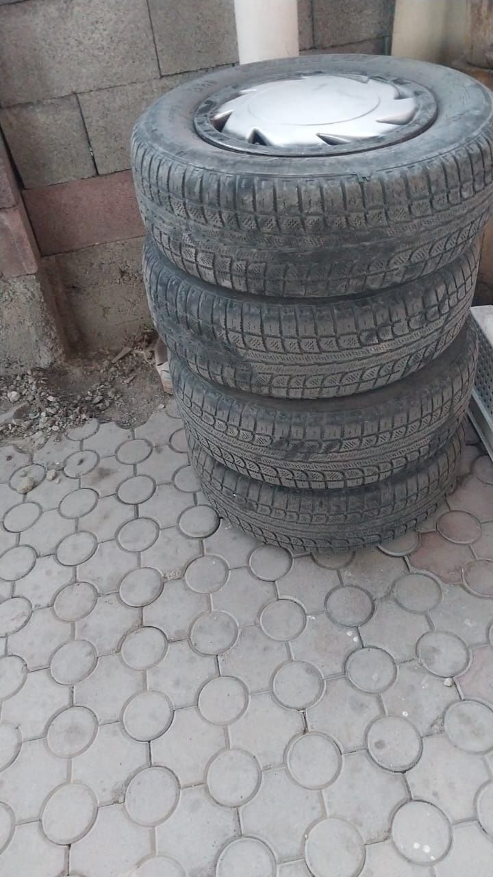 Дисками с шинои хорошем состояние