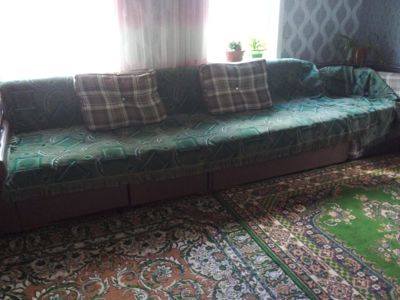 Продам мебель , диван+ кресло