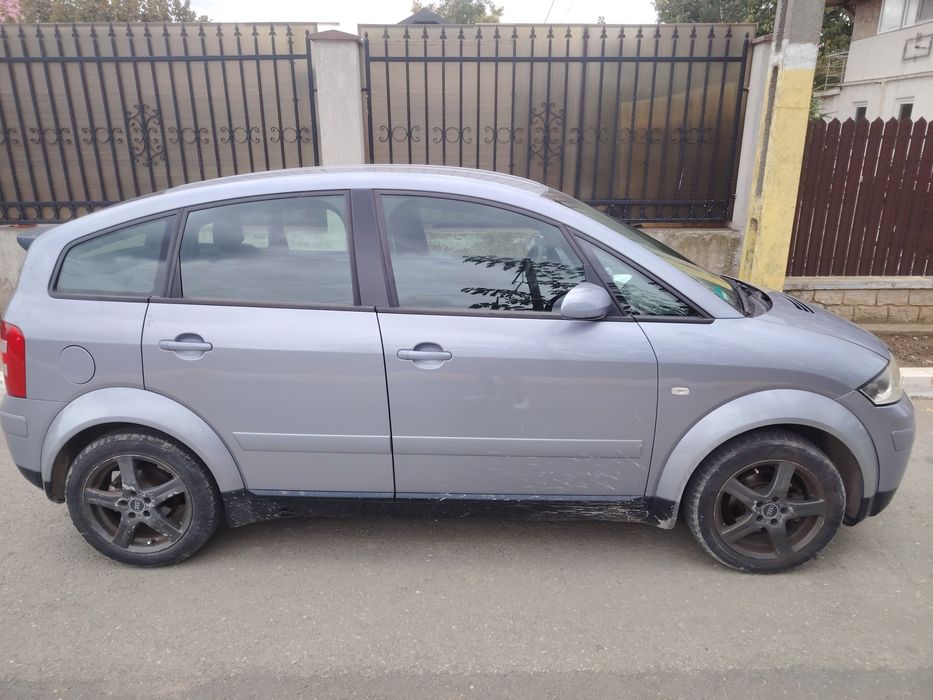 Audi A2 1.6 benzină