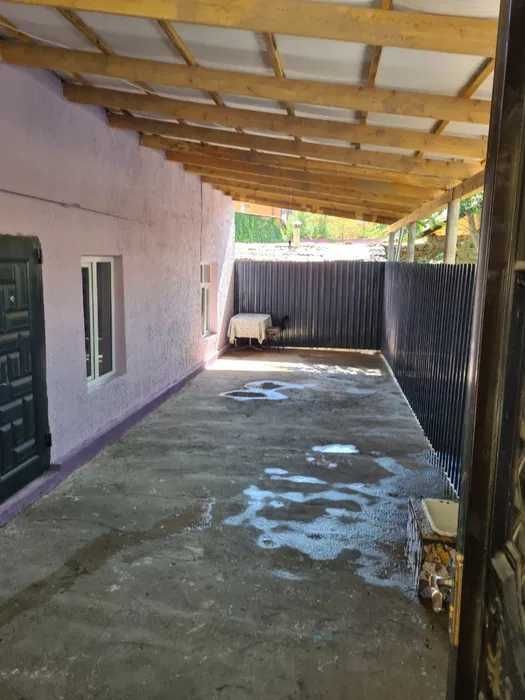 Срочно сдается дом 1 комната,0,5 соток,Рисовый рынок.