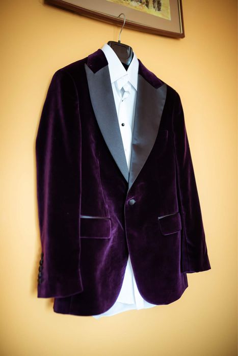 Costum ginere Alberto Dobre, Camasa A.D, Pantofi